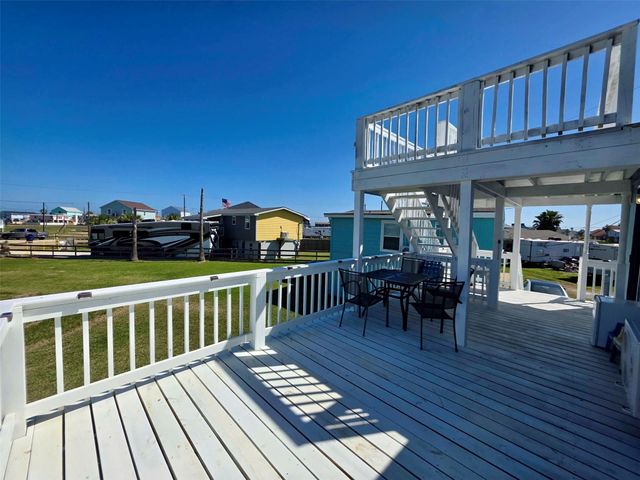 325 Texas Street, Freeport, TX 77541