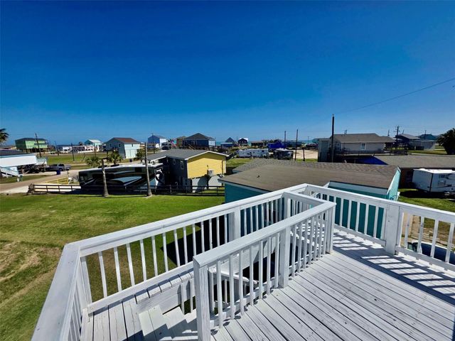 325 Texas Street, Freeport, TX 77541