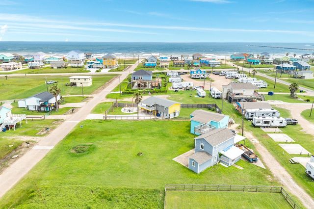 325 Texas Street, Freeport, TX 77541