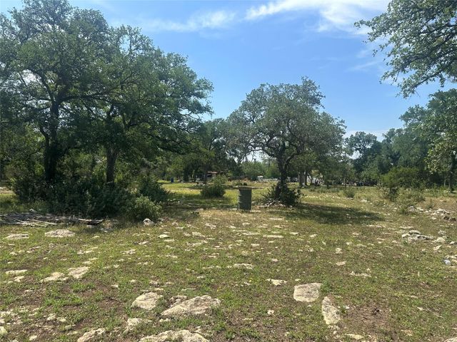 543 Narrows RD, Blanco, TX 78606