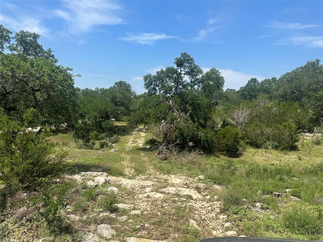 543 Narrows RD, Blanco, TX 78606