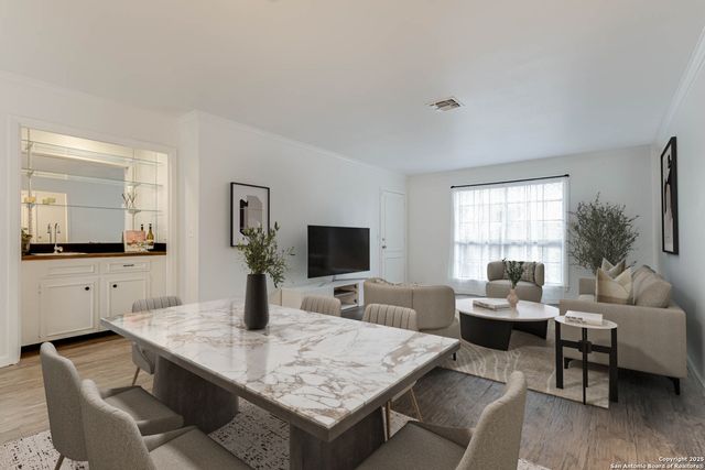 7926 Broadway Apt 101, San Antonio, TX 78209