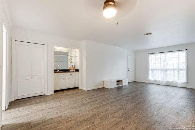 7926 Broadway Apt 101, San Antonio, TX 78209