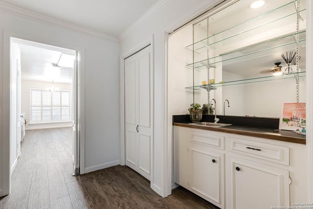 7926 Broadway Apt 101, San Antonio, TX 78209