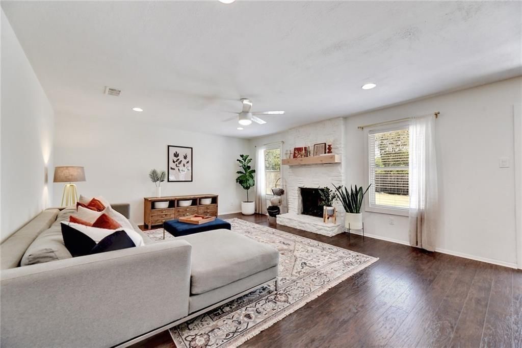 8308 Roan LN, Austin, TX 78736