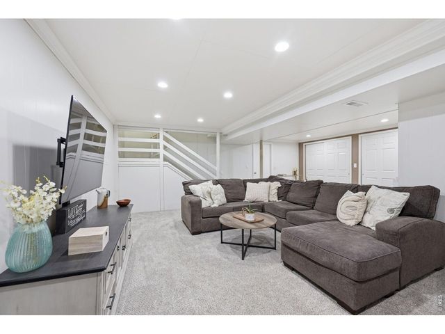 2598 S Vaughn Way #B, Aurora, CO 80014