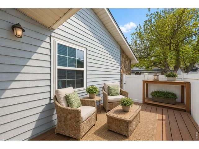 2598 S Vaughn Way #B, Aurora, CO 80014