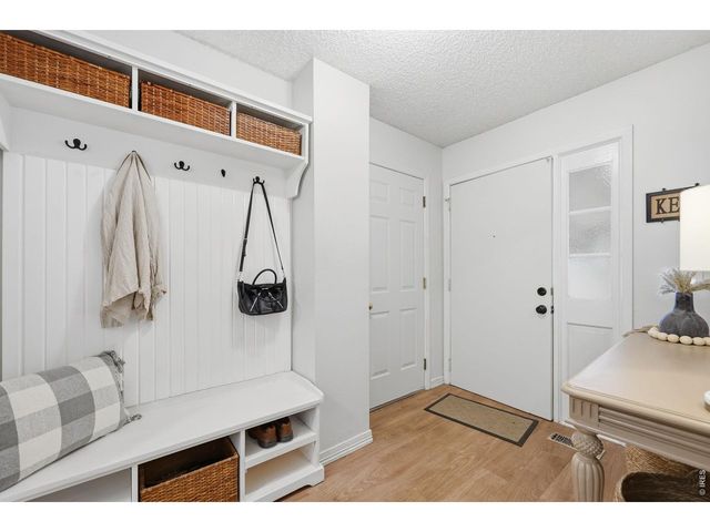 2598 S Vaughn Way #B, Aurora, CO 80014
