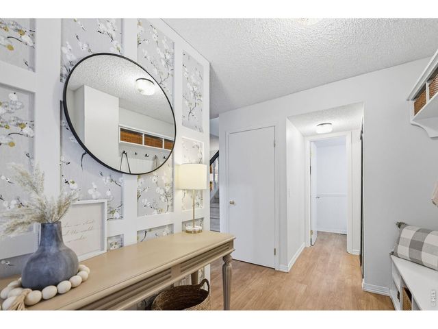 2598 S Vaughn Way #B, Aurora, CO 80014