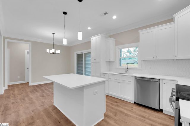 170 Stewart Lake Road, Pelzer, SC 29669