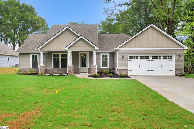 170 Stewart Lake Road, Pelzer, SC 29669