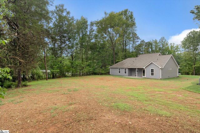 170 Stewart Lake Road, Pelzer, SC 29669