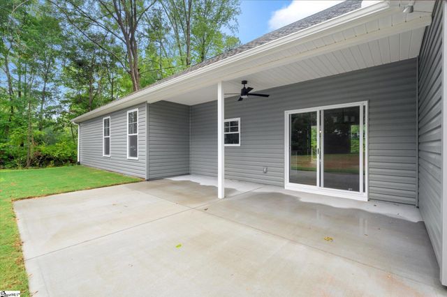 170 Stewart Lake Road, Pelzer, SC 29669