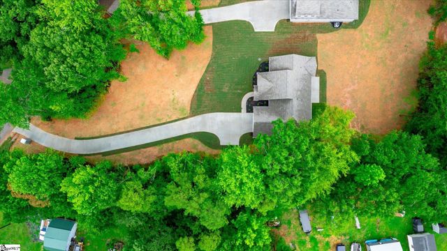 170 Stewart Lake Road, Pelzer, SC 29669