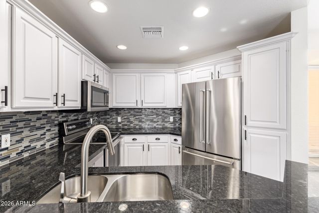 7887 N 16TH Street 123, Phoenix, AZ 85020