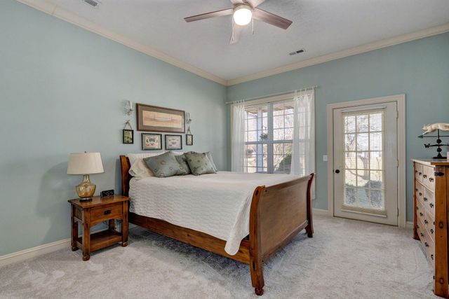 922 N Ridgemont Road, Republic, MO 65738