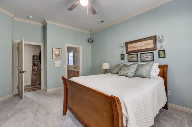 922 N Ridgemont Road, Republic, MO 65738