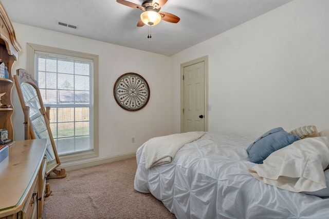 922 N Ridgemont Road, Republic, MO 65738