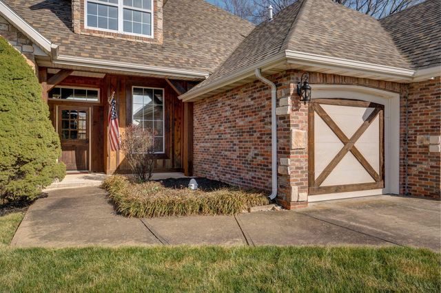 922 N Ridgemont Road, Republic, MO 65738