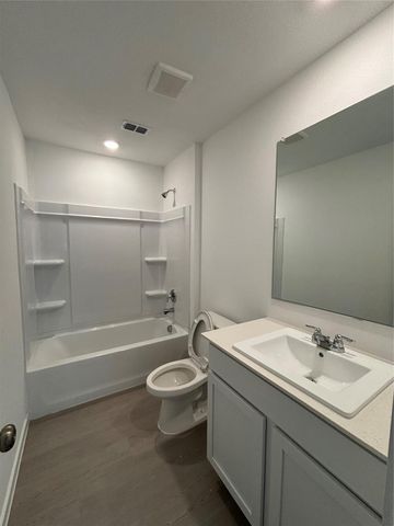 5962 Mercer Street, Conroe, TX 77303