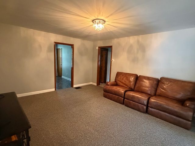 39 Leonard Street 1, Elgin, IL 60123