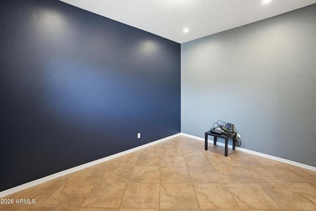 1735 W ALOE VERA Drive, Phoenix, AZ 85085