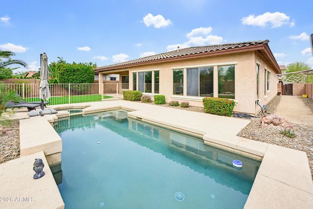 1735 W ALOE VERA Drive, Phoenix, AZ 85085