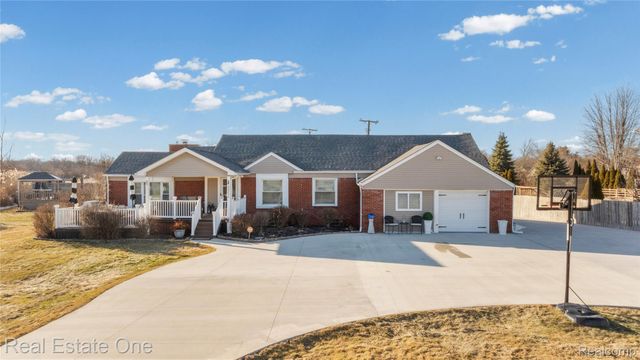 38233 Little Mack Avenue, Clinton Charter Township, MI 48036