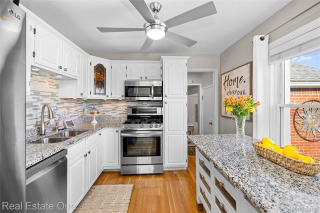 38233 Little Mack Avenue, Clinton Charter Township, MI 48036