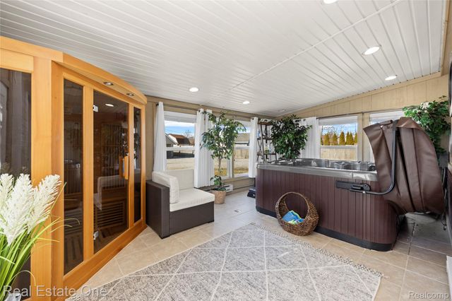 38233 Little Mack Avenue, Clinton Charter Township, MI 48036