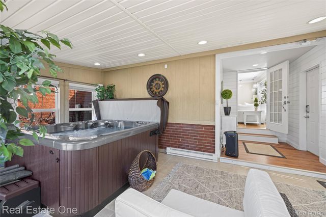 38233 Little Mack Avenue, Clinton Charter Township, MI 48036