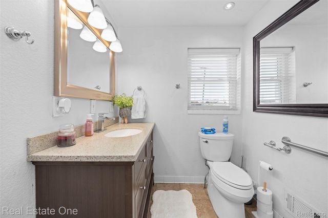 38233 Little Mack Avenue, Clinton Charter Township, MI 48036