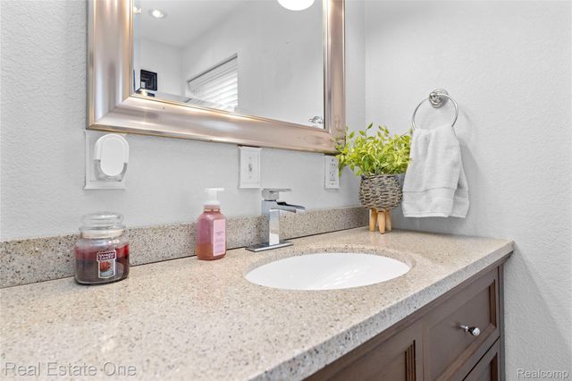 38233 Little Mack Avenue, Clinton Charter Township, MI 48036