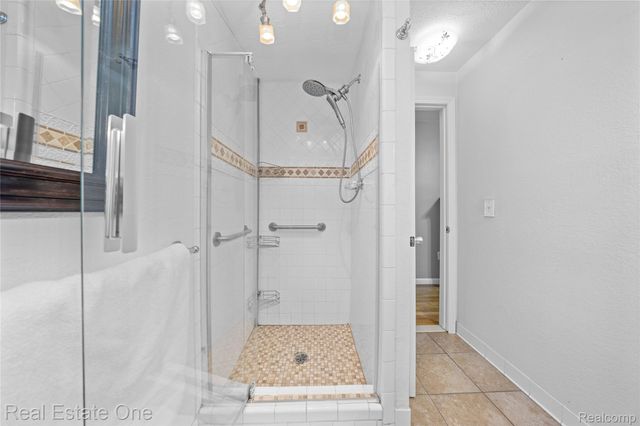 38233 Little Mack Avenue, Clinton Charter Township, MI 48036