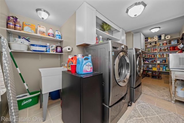 38233 Little Mack Avenue, Clinton Charter Township, MI 48036