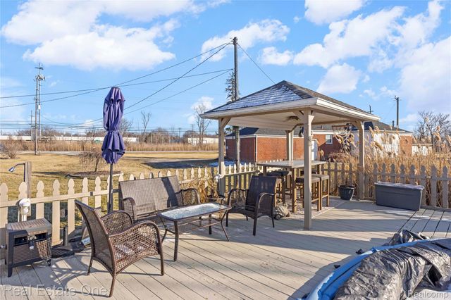 38233 Little Mack Avenue, Clinton Charter Township, MI 48036