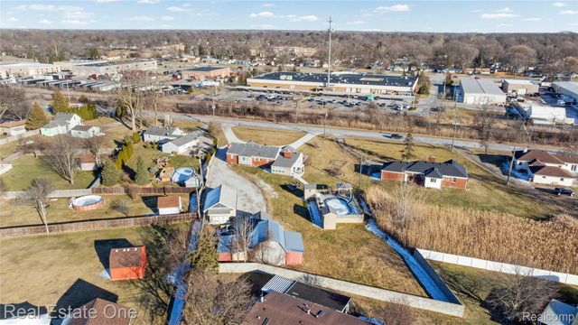 38233 Little Mack Avenue, Clinton Charter Township, MI 48036