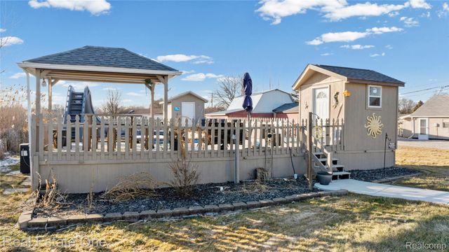 38233 Little Mack Avenue, Clinton Charter Township, MI 48036