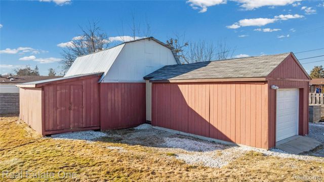 38233 Little Mack Avenue, Clinton Charter Township, MI 48036