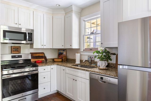 1 Murphy Court, Charleston, SC 29403