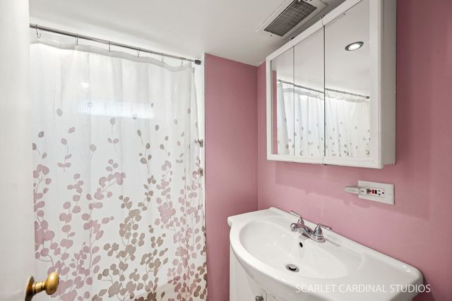 115 S Michigan Avenue, Villa Park, IL 60181