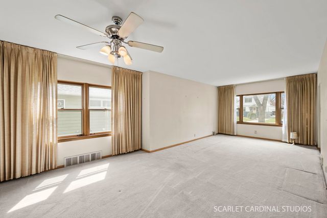 115 S Michigan Avenue, Villa Park, IL 60181