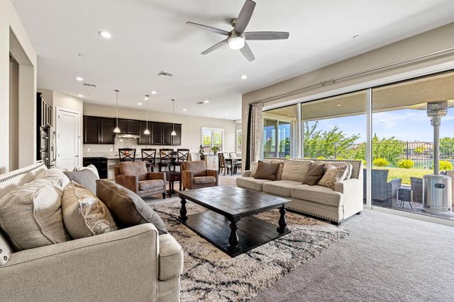 526 Lentini Way, Sacramento, CA 95834