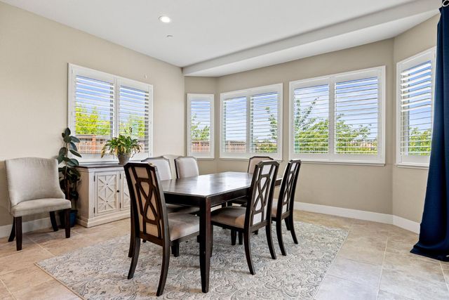 526 Lentini Way, Sacramento, CA 95834