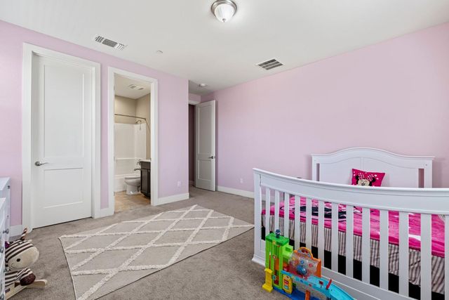 526 Lentini Way, Sacramento, CA 95834