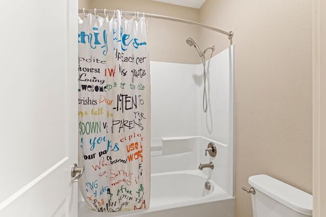 526 Lentini Way, Sacramento, CA 95834