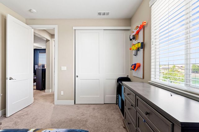 526 Lentini Way, Sacramento, CA 95834