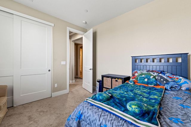 526 Lentini Way, Sacramento, CA 95834