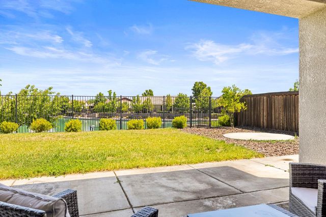 526 Lentini Way, Sacramento, CA 95834