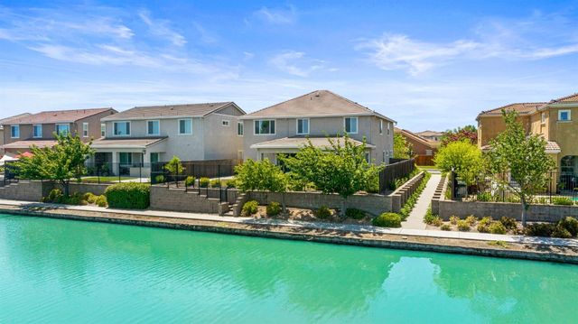 526 Lentini Way, Sacramento, CA 95834
